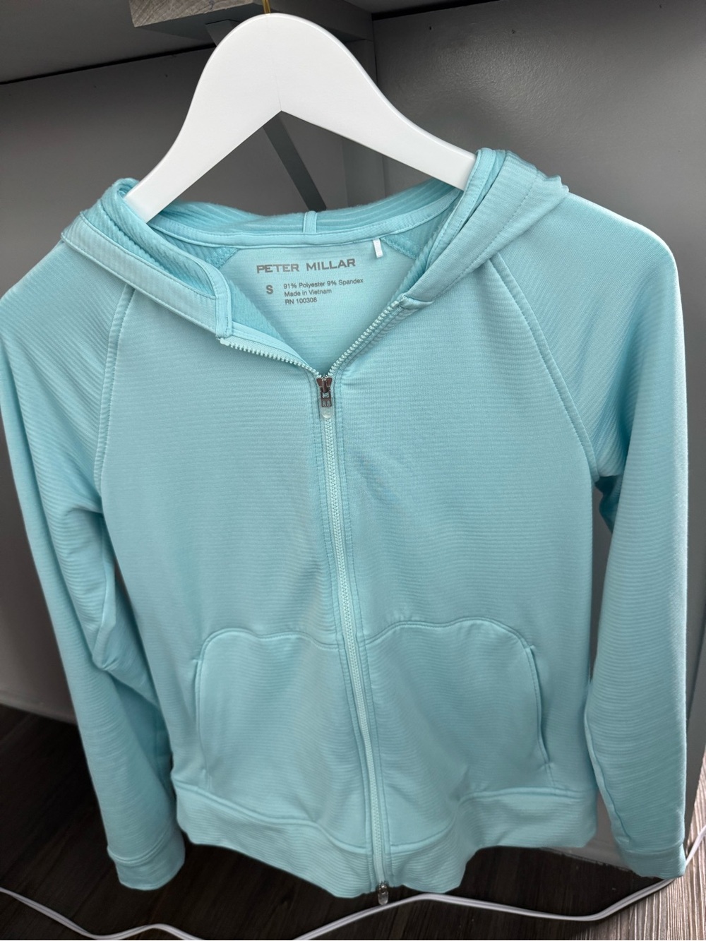 Peter Millar women’s jacket

Size small

Brand new, worn once inside the house